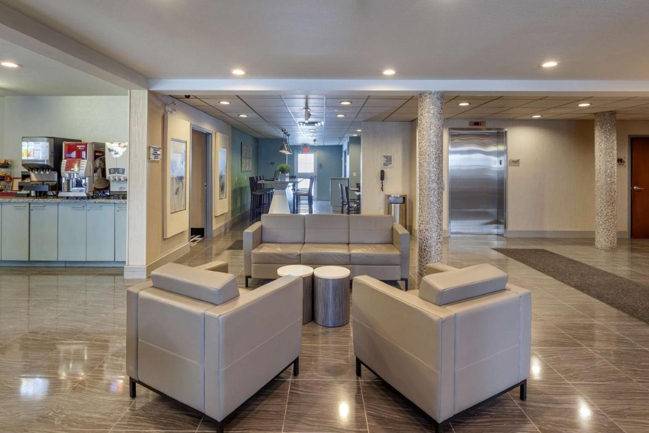 Best Western Plus Woodstock Inn & Suites Ngoại thất bức ảnh