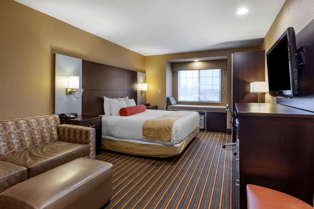 Best Western Plus Woodstock Inn & Suites Ngoại thất bức ảnh