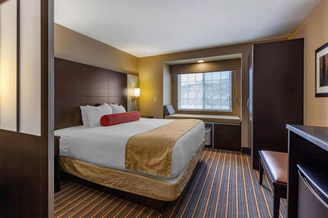 Best Western Plus Woodstock Inn & Suites Ngoại thất bức ảnh