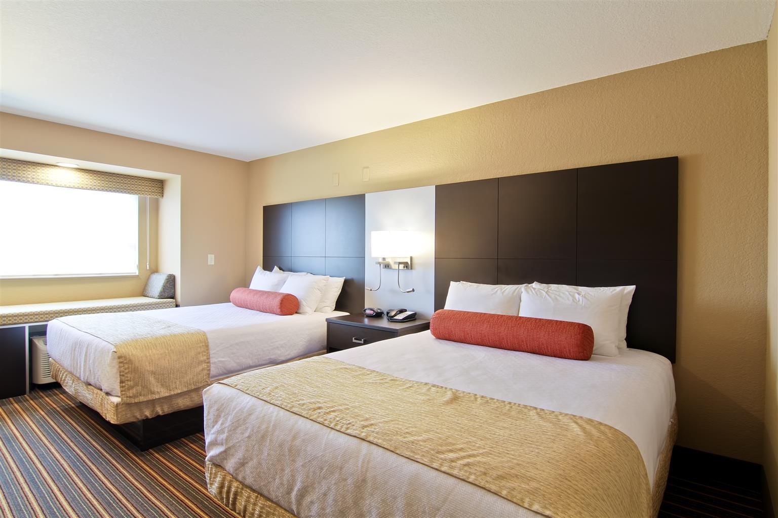 Best Western Plus Woodstock Inn & Suites Ngoại thất bức ảnh